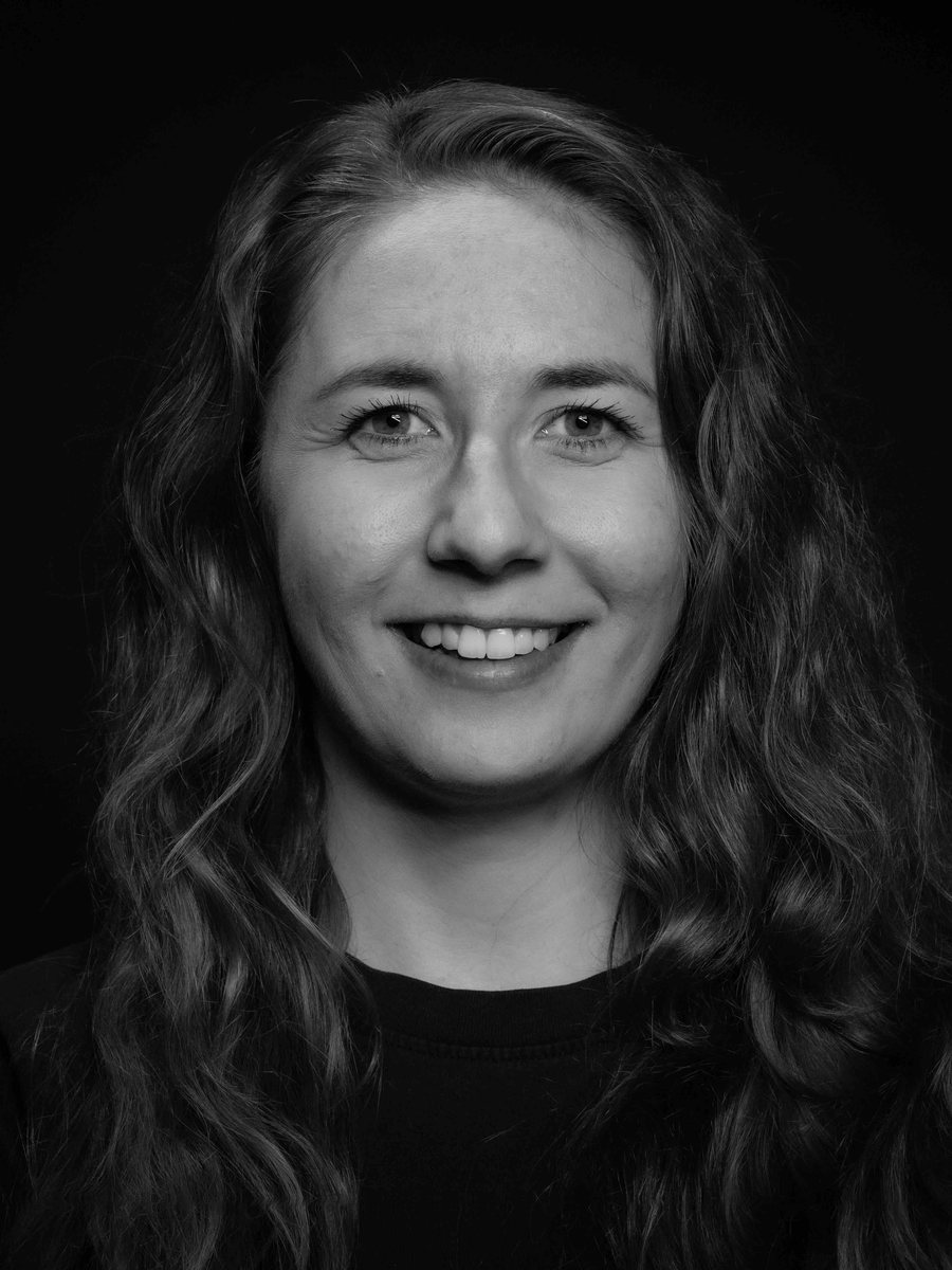 Porträt von Jessica Schneider